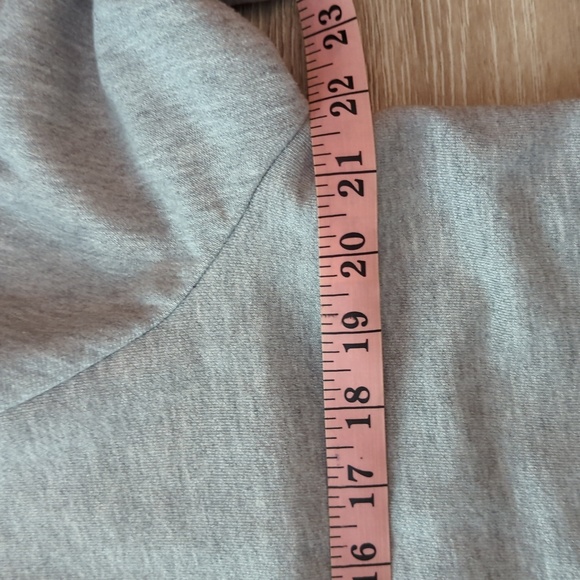 Jeweled Sweatshirt size 1X - Picture 3 of 4